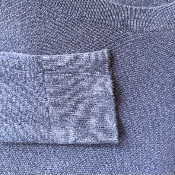 Neiman Marcus Cashmere Purple Sweater, XS - Picture 3 of 7